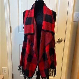 ND New Direction, Buffalo Plaid Vest Red & B Size M.